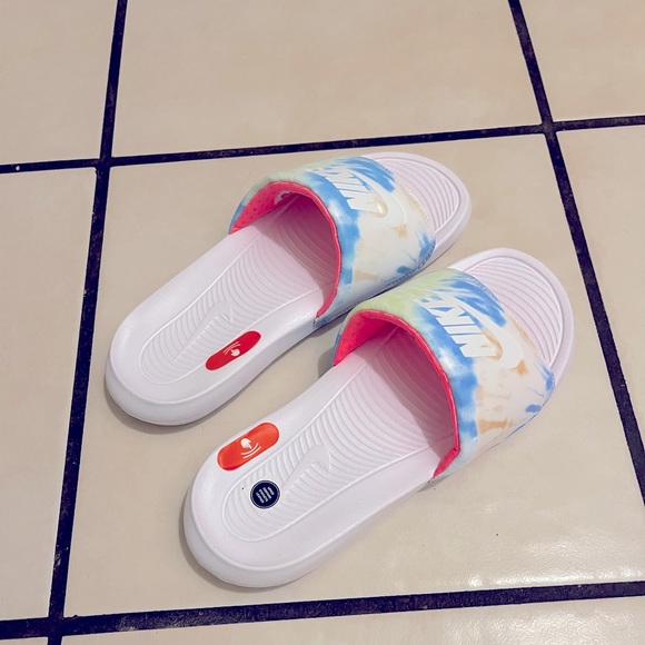 Mens Nike slides - Picture 6 of 7